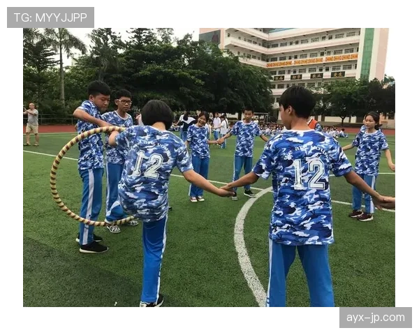 踢足球成压力释放新方式，助力心理健康提升