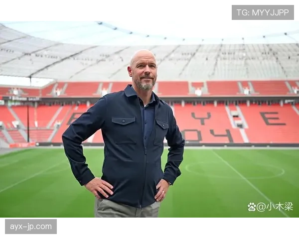 滕哈赫稳舵前行：战术革新与团队凝聚力助球队重拾稳定