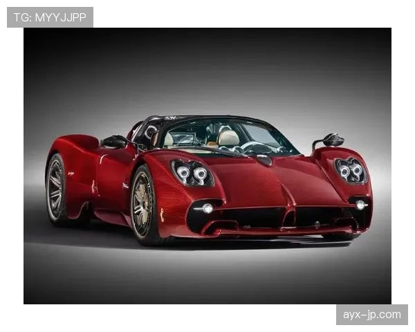 孔帕尼退役三年，家里车库还停着七辆超跑